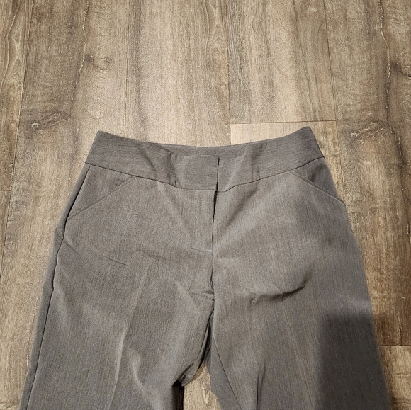 Nicole Miller Grey Crop Trousers - Picture 2 of 4